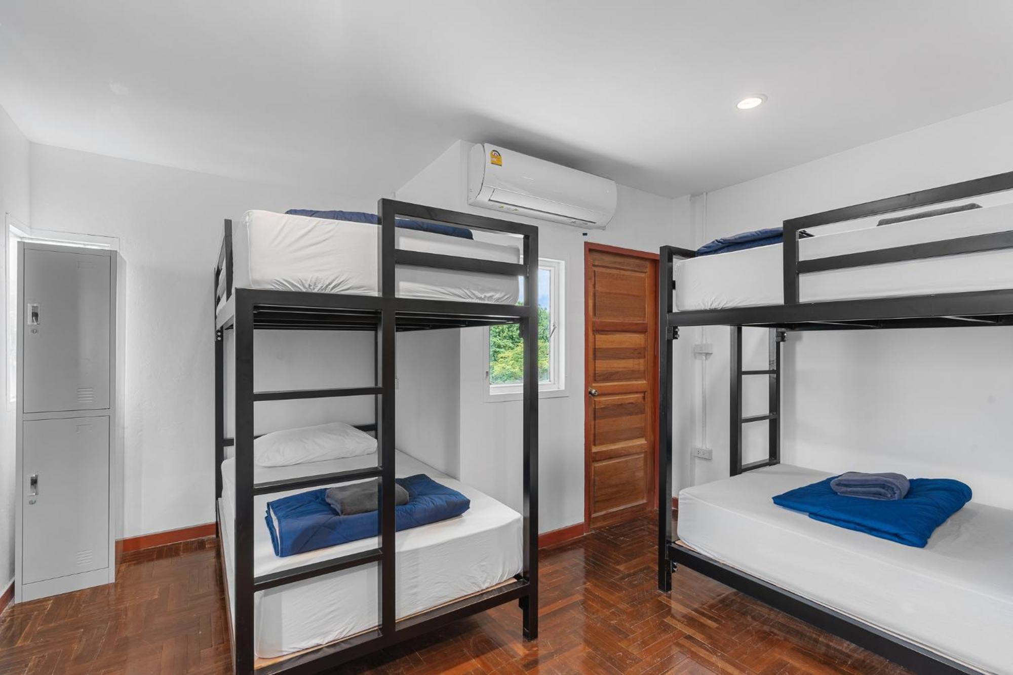 Chill Inn Chaweng Hostel And Cafe Amphoe Koksamui Exterior photo