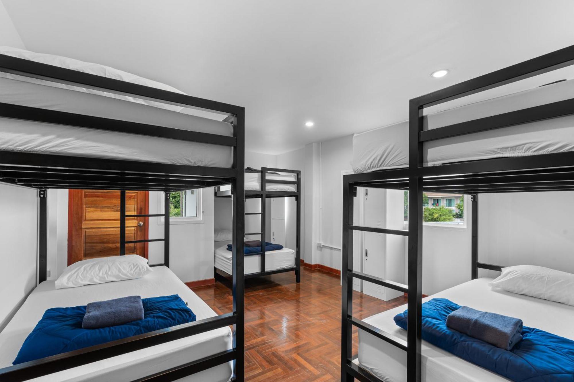 Chill Inn Chaweng Hostel And Cafe Amphoe Koksamui Exterior photo
