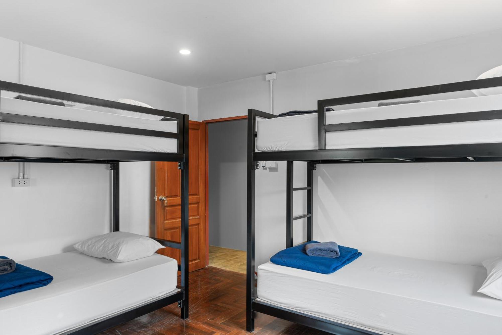 Chill Inn Chaweng Hostel And Cafe Amphoe Koksamui Exterior photo