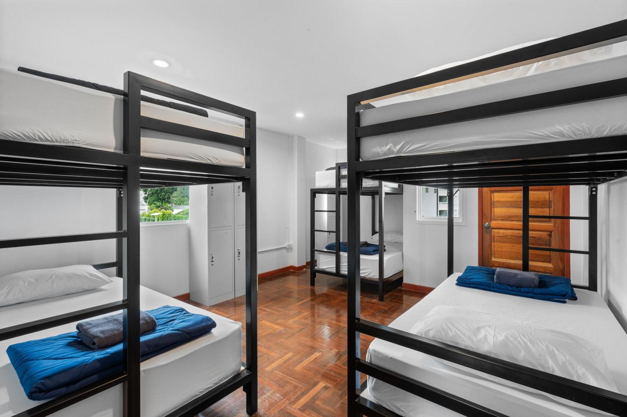 Chill Inn Chaweng Hostel And Cafe Amphoe Koksamui Exterior photo